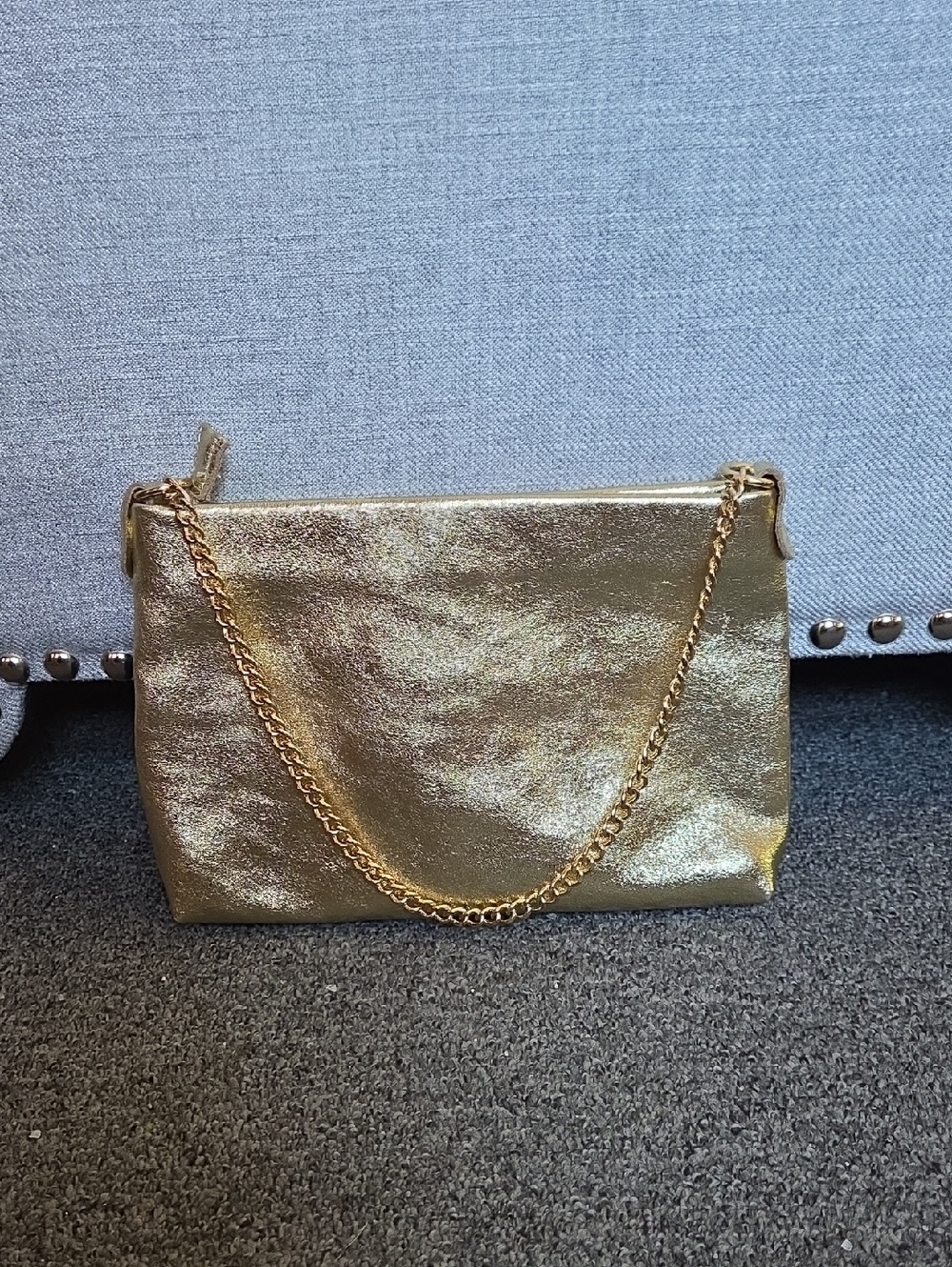 Vera Pelle Gold Purse.